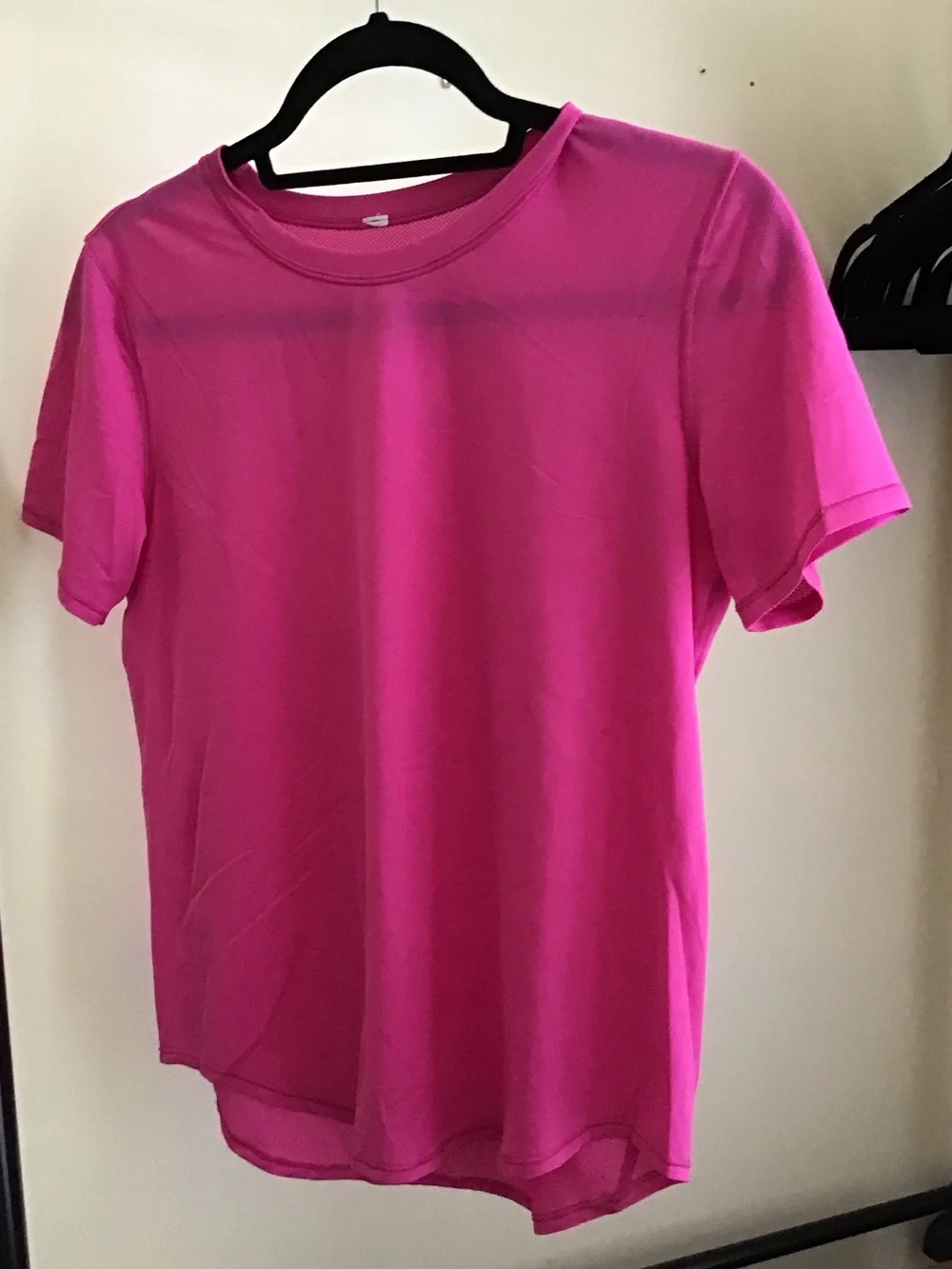 lululemon athletica Fuchsia Crew Neck Tee